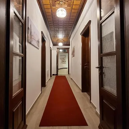 Master Bed & Breakfast Berat