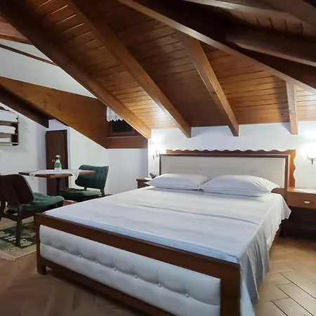 Master 住宿加早餐酒店 培拉特